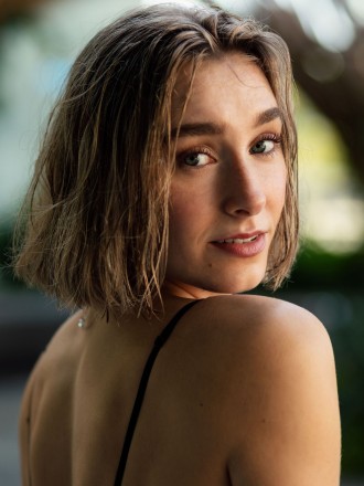 Model Celine 100960