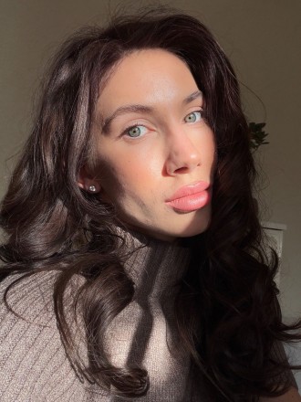 Model Vanessa 101893
