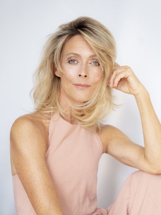 Model Christine 33147