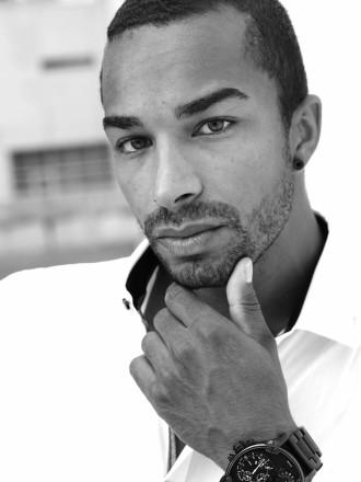 Model Dominique 44333