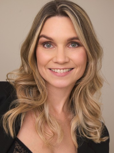 Model Stephanie  61962 ab Wiesbaden