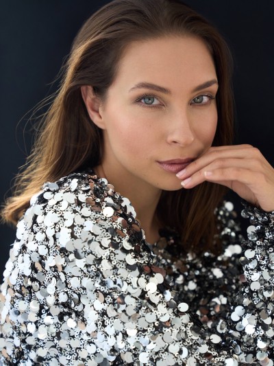 Model Viktoria 70619 ab Bielefeld