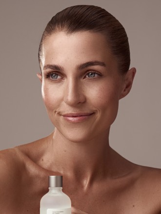 Model Maike 74785