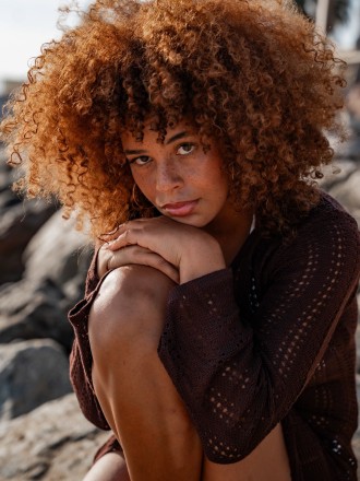 Model Lynn  76051