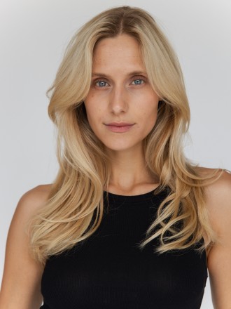 Model Helen 76224