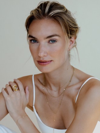 Model Paulina 77714