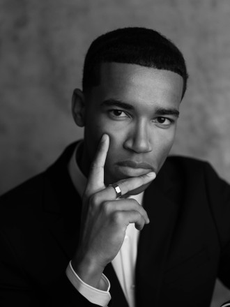 Model Aimé Amenyo 78180