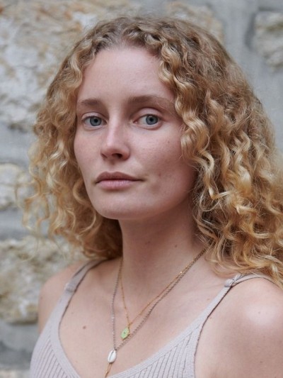 Model Julie 79410 ab Berlin