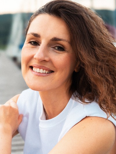 Model Sanda 79496 ab Klagenfurt