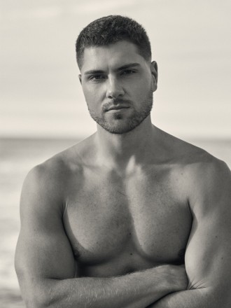 Model Julian 87206