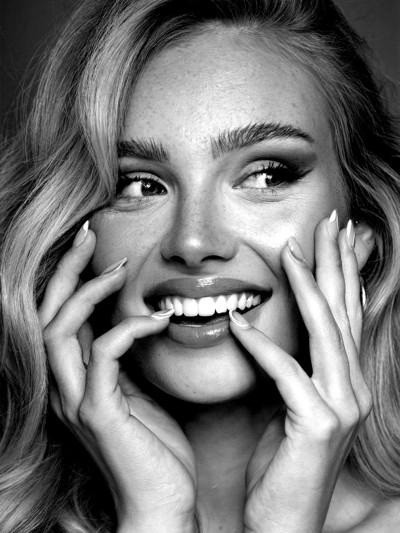 Model Hannah 87367 ab Saarbrücken