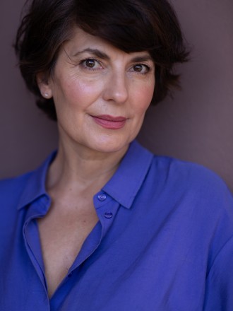 Model Clara 92099