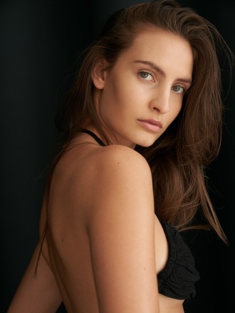 Model Julia 93214