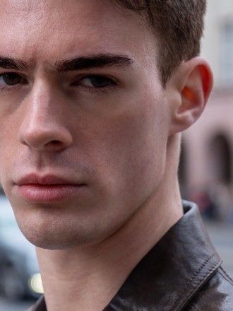 Model Marcel 100696