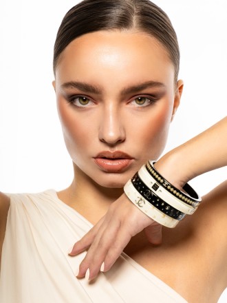 Model Karina 101751