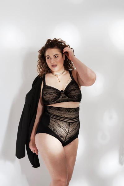 Portfoliobild in der Kategorie Modelbook von Model Claudia 103857 ab Frankfurt