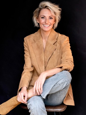 Model Jennifer 21032