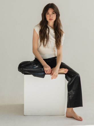 Model Kimberly 37096