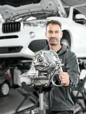 Model Christian 37882