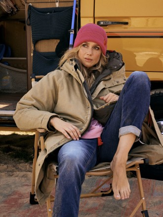 Model Anke Diana 37887