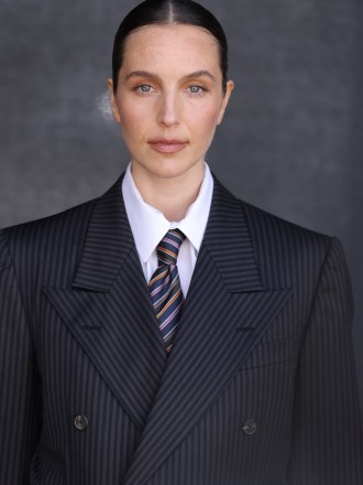 Model Julia 46544