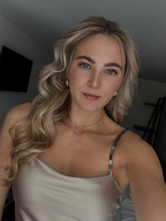 Model Heidi 47095