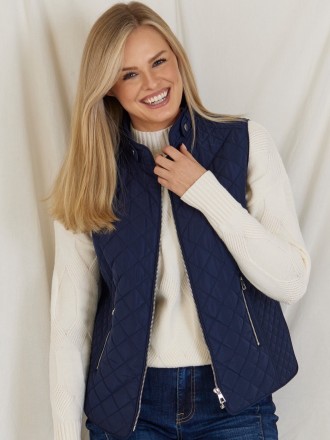 Model Vanessa  56077