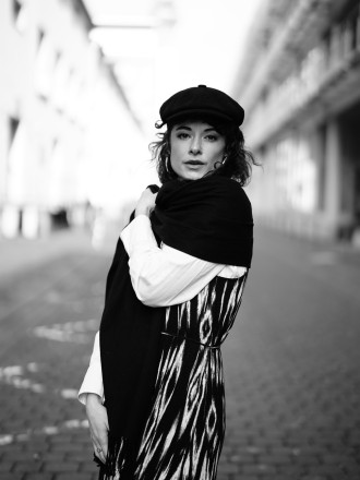 Model Jacqueline 66095