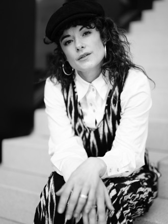 Model Jacqueline 66095