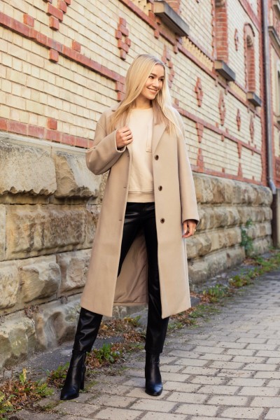 Portfoliobild in der Kategorie Modelbook von Model Maike 68511 ab Stuttgart
