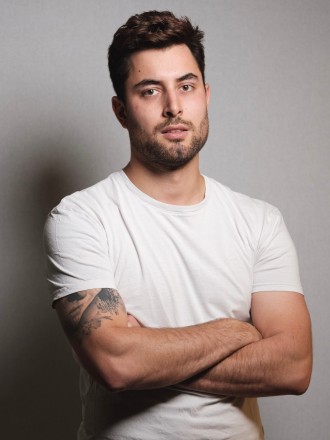 Model Julian 69711