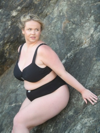 Model Madeleine 69776