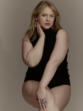 Model Madeleine 69776