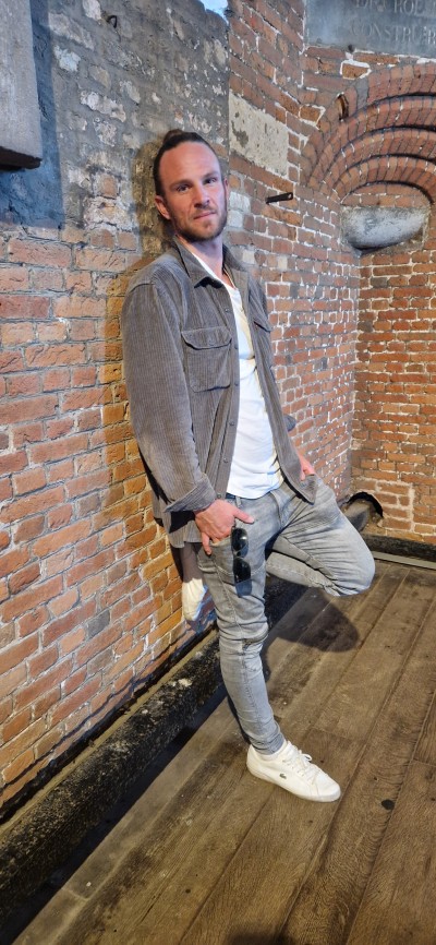Portfoliobild in der Kategorie Modelbook von Model Dennis 70108 ab Wiesbaden