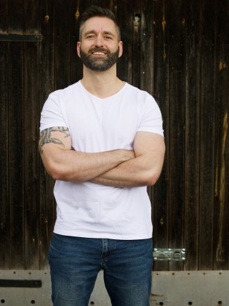 Model Aaron 7029