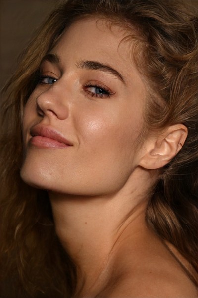 Portfoliobild in der Kategorie Modelbook von Model Lana 70462 ab München
