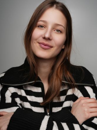 Model Alissa 71683