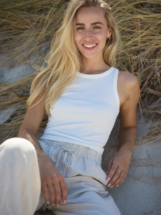 Model Lea 71977