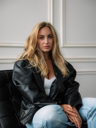 Model Mandy  76041