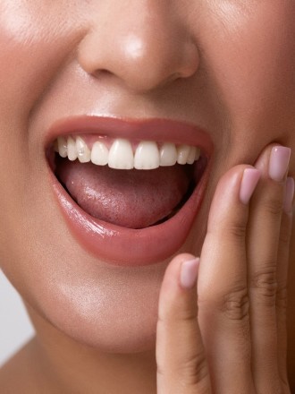 Model Anna Gulaab 76255