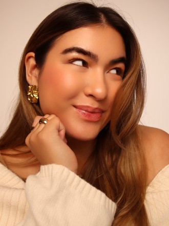 Model Anna Gulaab 76255