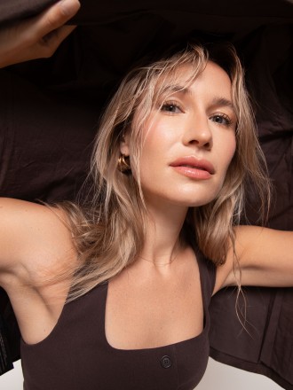 Model Elisa 76367