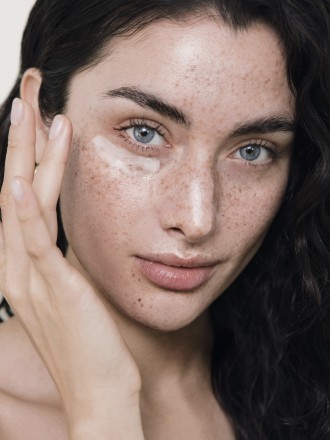 Model Vanessa 76399