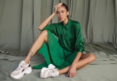 Portfoliobild in der Kategorie Modelbook von Model Julia  76676 ab Porto