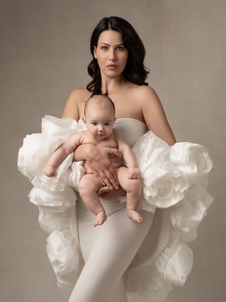 Model Claudia 77385