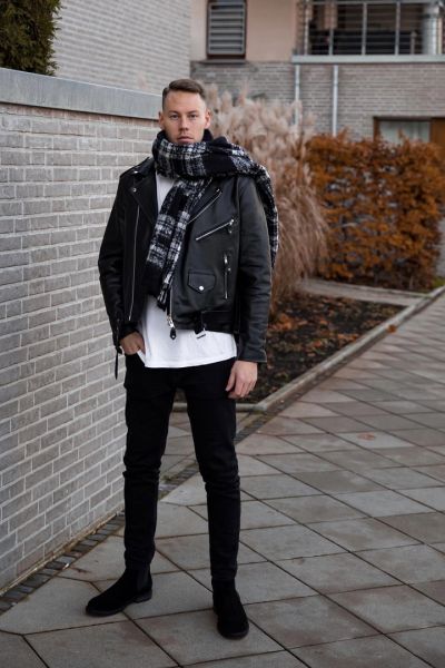 Portfoliobild in der Kategorie Modelbook von Model Constantin 77482 ab Hamm