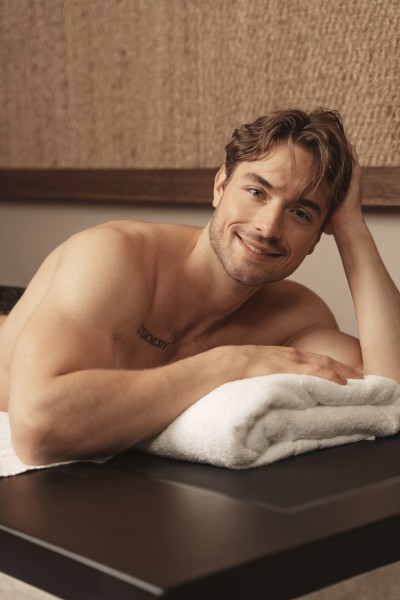 Portfoliobild in der Kategorie Modelbook von Model Simon 77594 ab Ludwigshafen
