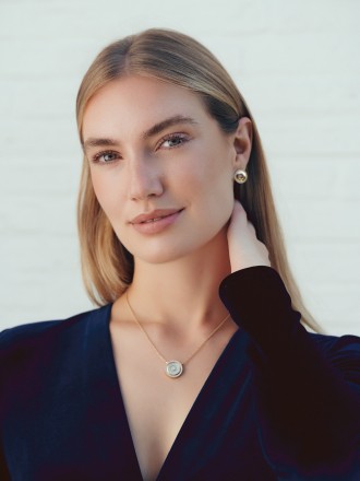 Model Paulina 77714