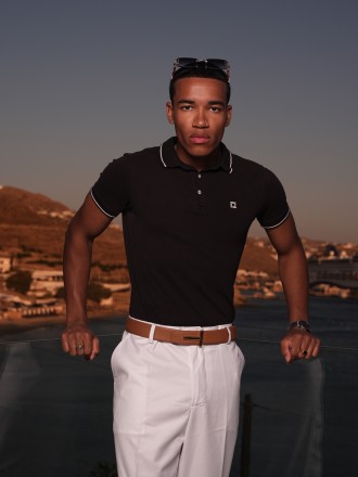 Model Aimé Amenyo 78180