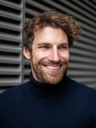 Model Martin Oliver 81108